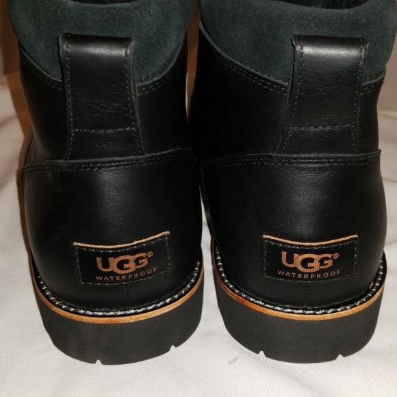 - Waterproof - Picture 3 of 10